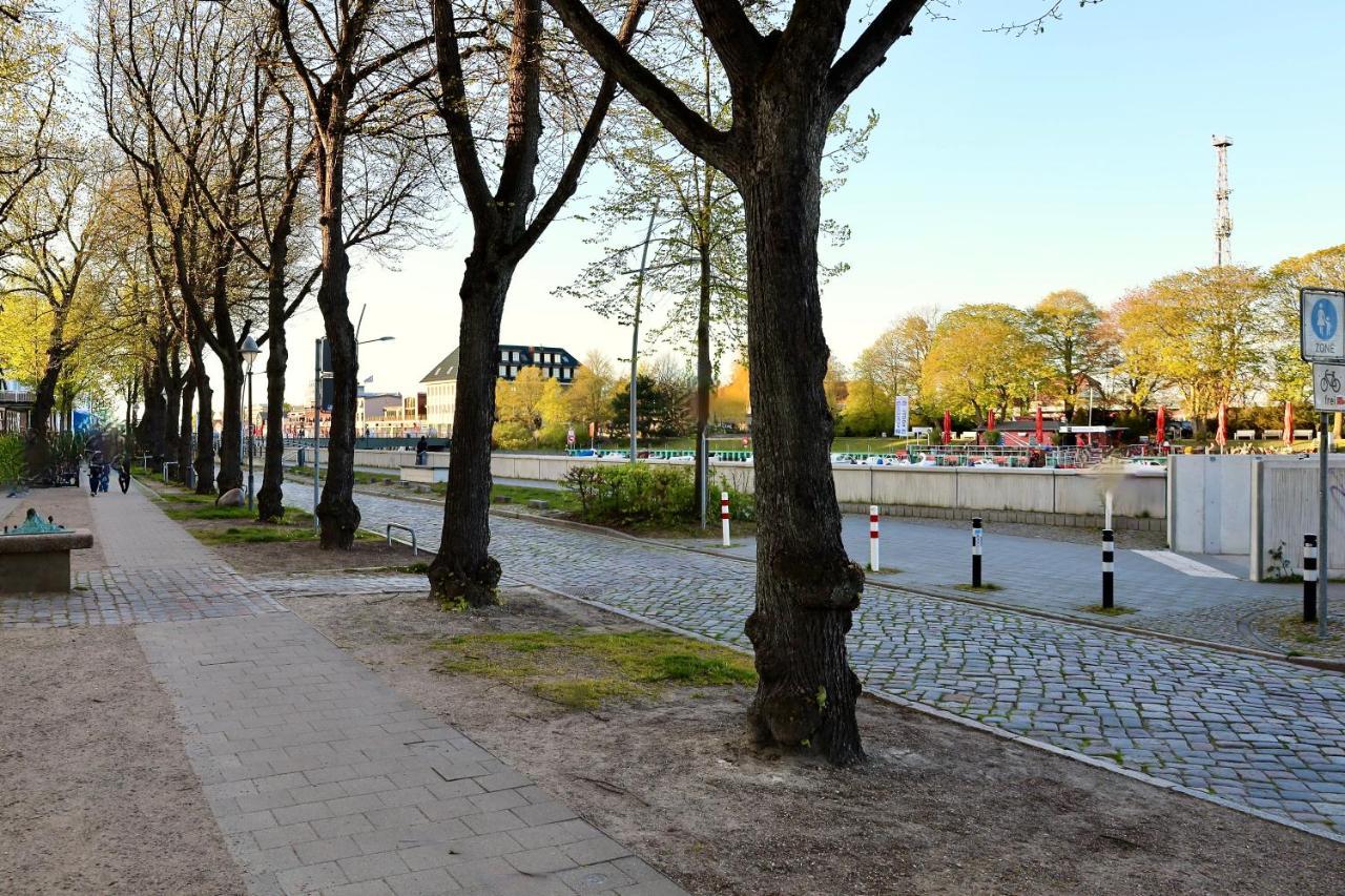 Ferienwohnungen -Am Strom 41- In Warnemuende Rostock Exterior foto